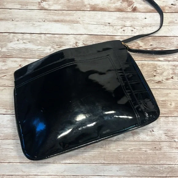 Ferragamo Salvatore Ferragamo Black Patent Leather Mini Shoulder Bag Clutch - Picture 3 of 16